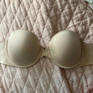 Victoria Secret Strapless Bra 34DDD